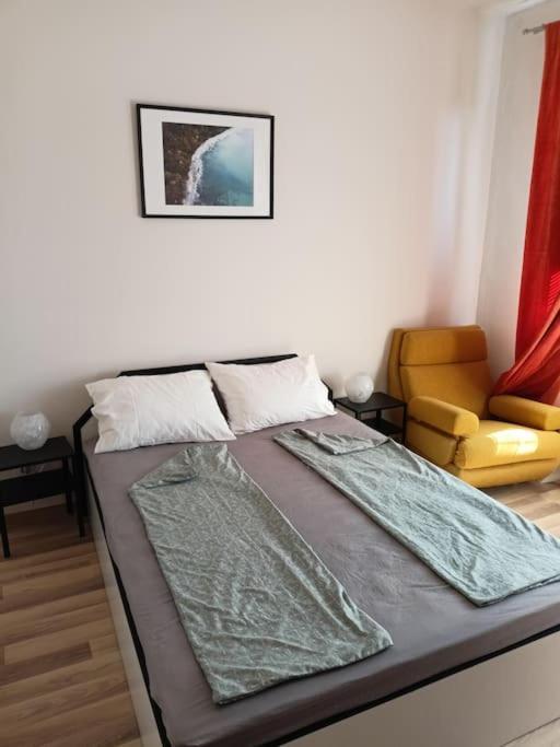Welcome To Daisy Sunny Place! Apartment Varna Luaran gambar
