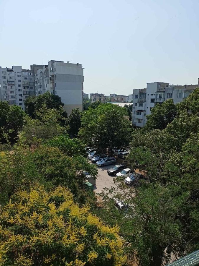 Welcome To Daisy Sunny Place! Apartment Varna Luaran gambar